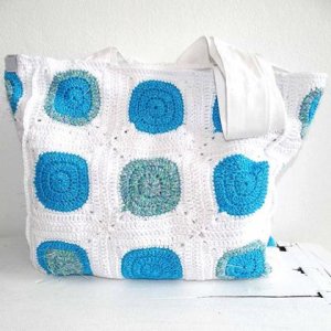 Granny Squares Tasche gefüttert