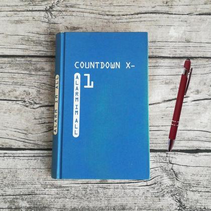 Notizbuch aus altem Buch "Countdown X"
