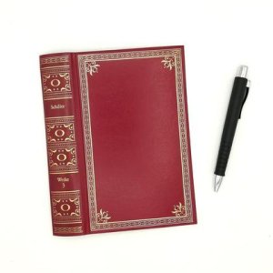 Notizbuch aus altem Buch „Schiller“