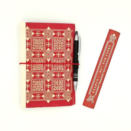 Fauxdori aus altem Buch "Rotes Muster"