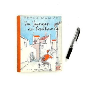 Notizbuch aus altem Buch „Jungen der Paulstraße“