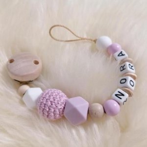 Schnullerkette personalisiert mit Häkelperle