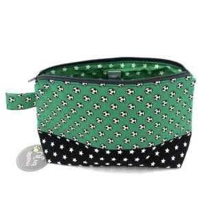 KOSMETIKTASCHE/NECESSAIRE – Fussball grün/schwarz