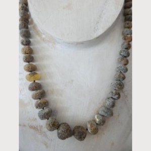 Halskette – aus Naturbernstein