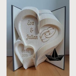 Hochzeitsherz geschwungen – gefaltetes Buch