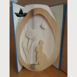 Osterbuch mit Tulpe