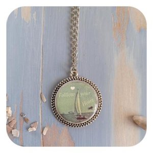 Halskette mit Medaillon „Follow your heart“