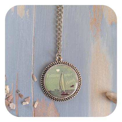 Halskette mit Medaillon "Follow your heart"