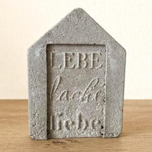 Häuschen aus Beton