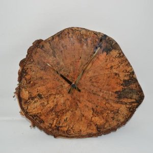 Holzuhr Holz Wanduhr Uhr 34×31.5 Birke Baumscheibenuhr Holzdeko Unikat handmade