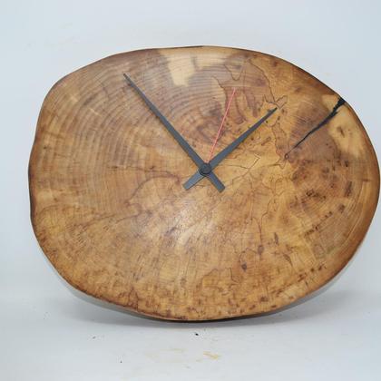 Holz Wanduhr 33