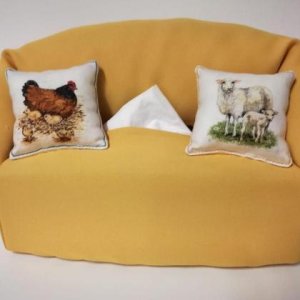 Taschentuchsofa (gelb mit Huhn & Lamm)