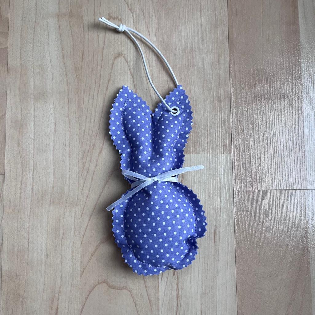 Osterdeko Osterhase aus Stoff - lila
