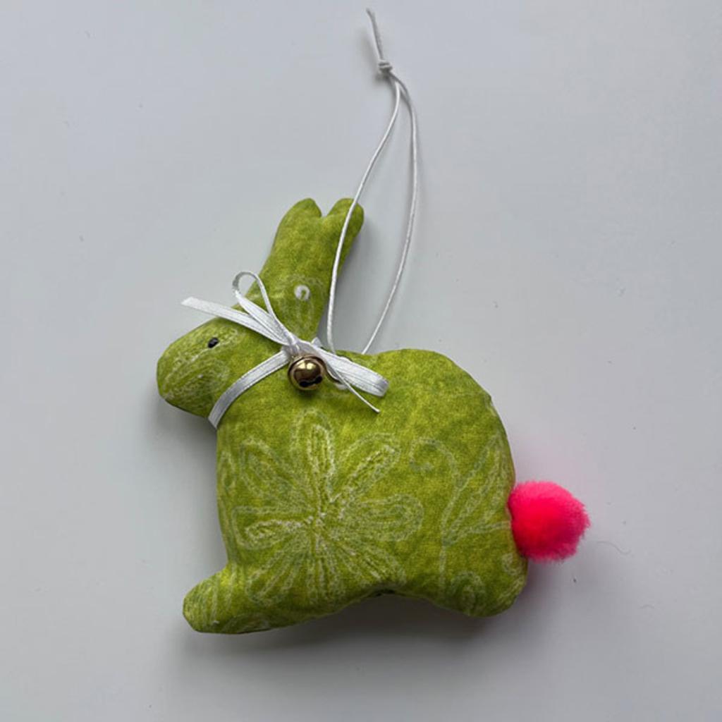 Osterdeko Hase aus Stoff - grün