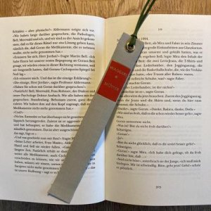 Lesezeichen aus Buchrücken