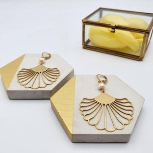 goldene elegante große Hängeohrringe aus Edelstahl mit Blattanhänger und Perle