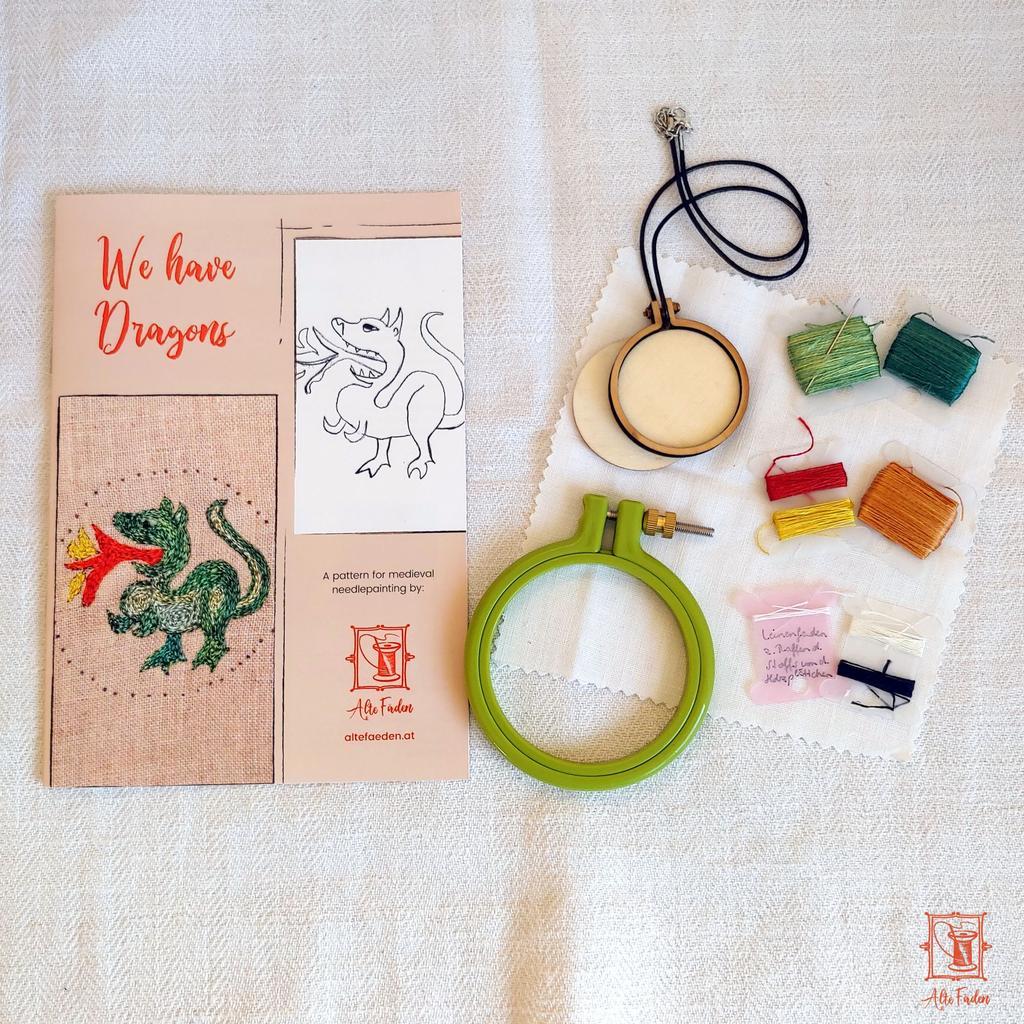 DIY-Kit "gestickter Drachenanhänger" / DIY kit "Opus Anglicanum Pendant"