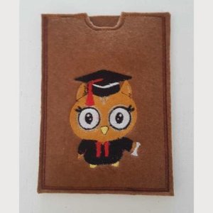 Eule bestickte handmade Impfpasshülle aus Filz