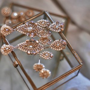 Chandelierohrringe Modell Klara in Rosé