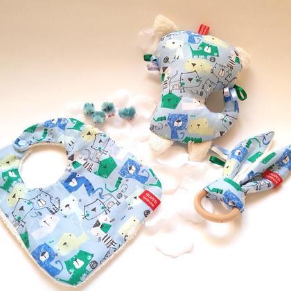 GESCHENKSET - Kitty Bandana bib