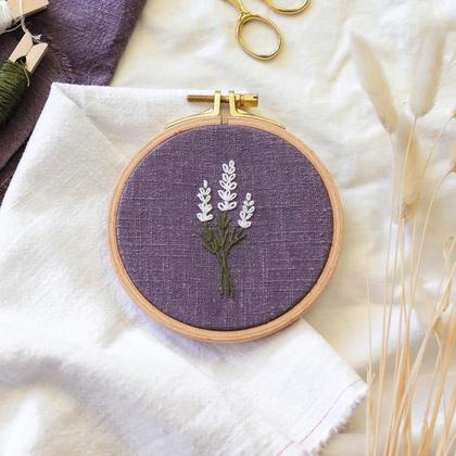 weißer Lavendel