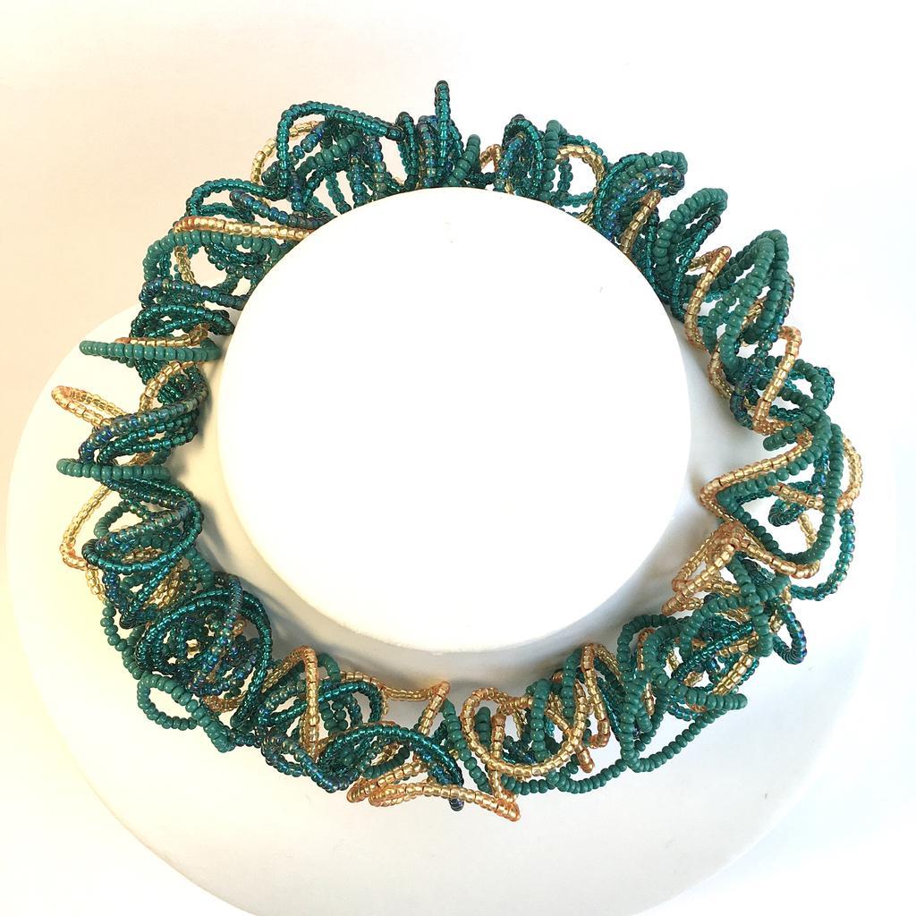 Knautschkette Seegrün-Petrol-Gold