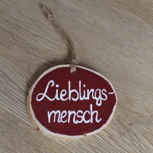 Holzscheibe-Lettering „Lieblingsmensch“