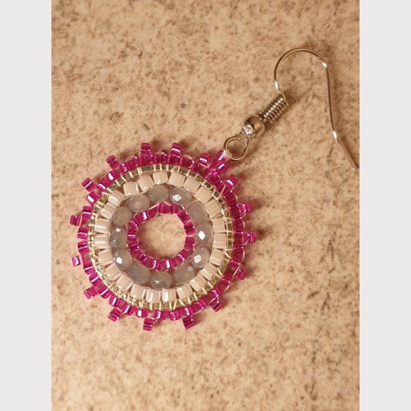 Perlenohrring rosa/weiß kleiner Kreis - Image 2