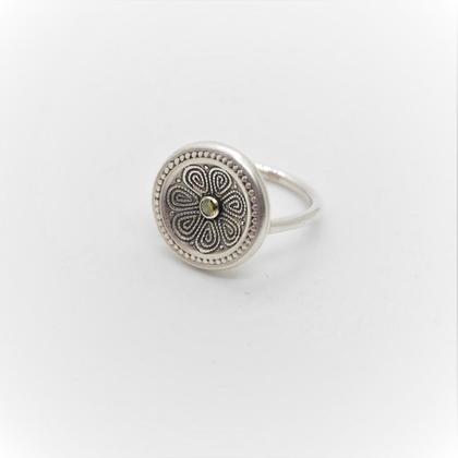 Aufgeknöpft Ring mit Turmalin