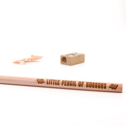 Lasergravierter Bleistift "Little Pencil of Horrors"