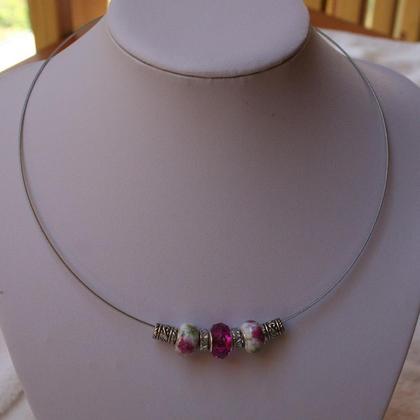 Großlochperlenkette in pink