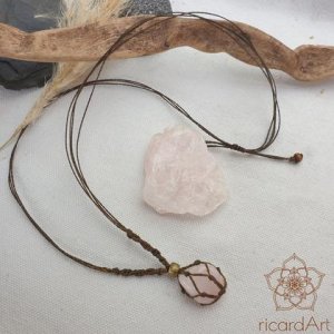 ROSENQUARZ ‚Talisman‘ Halskette