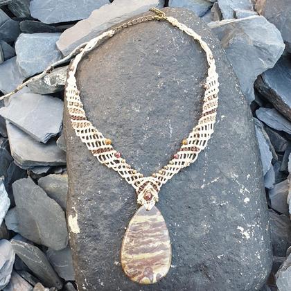 Blumenachat Collier