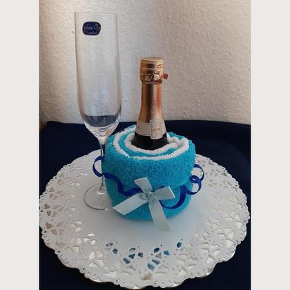 Torte mit Sekt