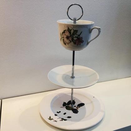 Etagere "Brombeere"
