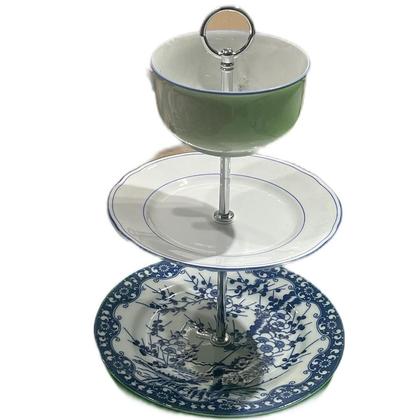 Etagere "Weiß mit Blaurand und Asiateller"