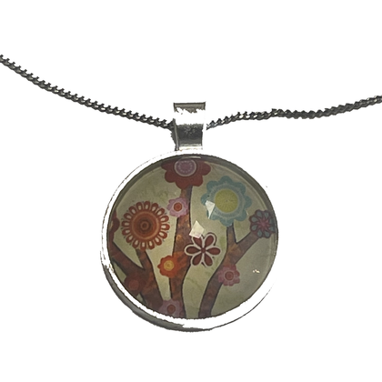 Kette - Äste mit Blüten